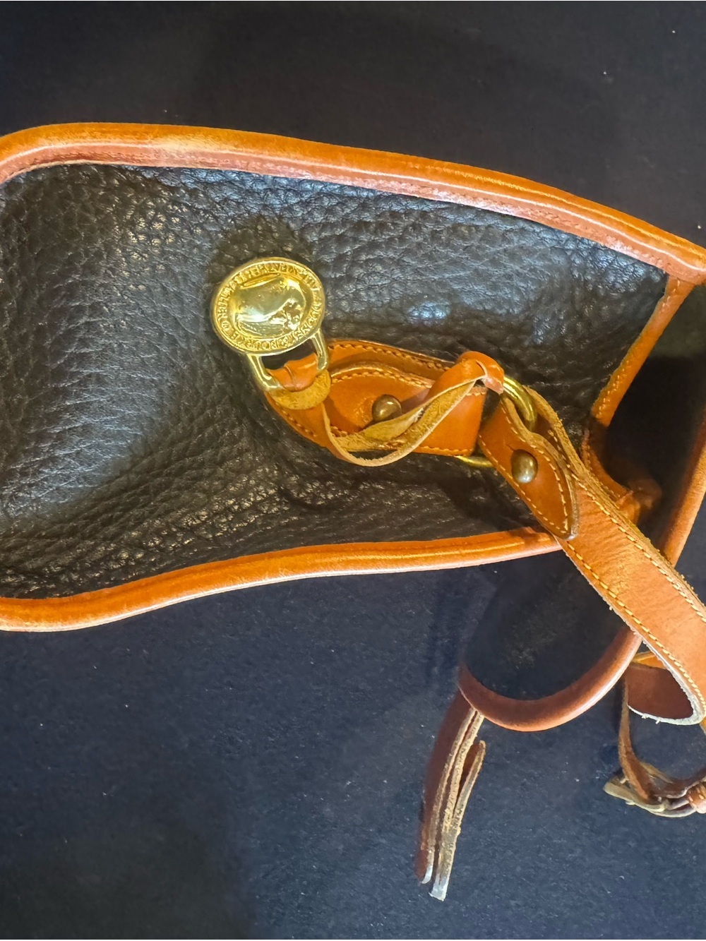 Vintage Dooney & Bourke Blue Pebbled Leather Crossbody with Tan Trim - Picture 12 of 15